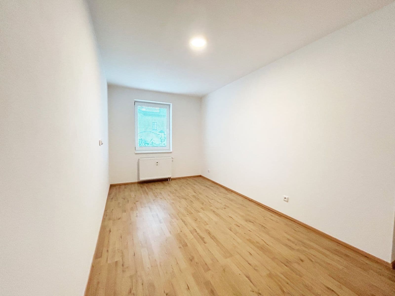 Pronájem bytu 2+kk 56 m², Palackého, Velim, Středočeský kraj Pronájem bytu 2+kk 56 m², Palackého, Velim, Středočeský kraj
