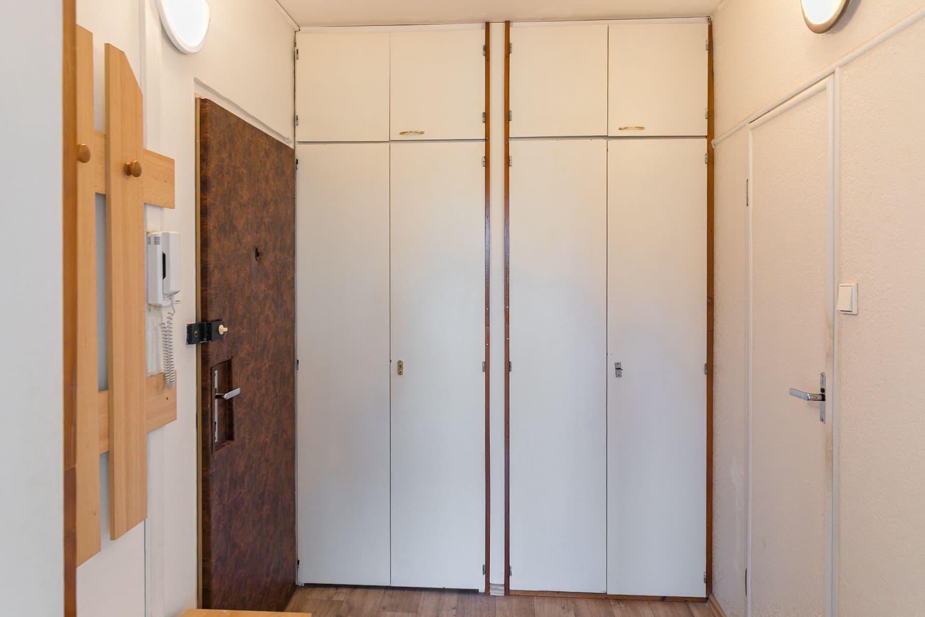 Prodej bytu 2+1 39 m², Písečná, Praha, Praha Prodej bytu 2+1 39 m², Písečná, Praha, Praha