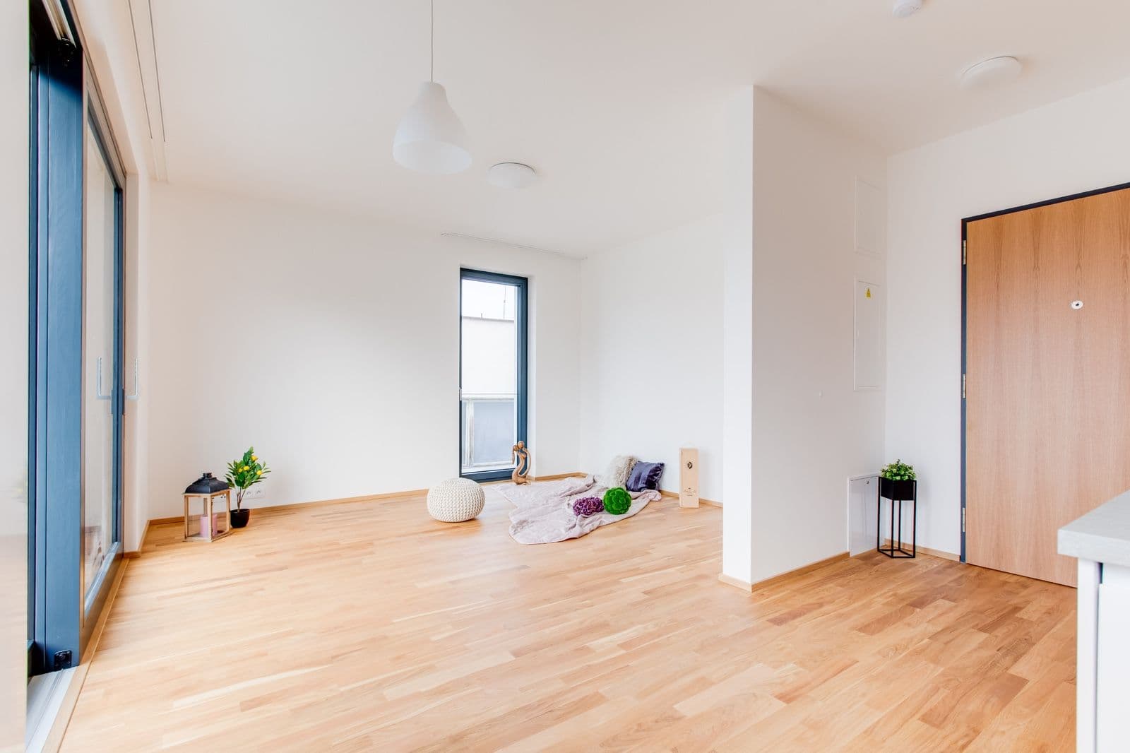 Pronájem bytu 1+kk 34 m², Ke Hřišti, Černošice, Středočeský kraj Pronájem bytu 1+kk 34 m², Ke Hřišti, Černošice, Středočeský kraj