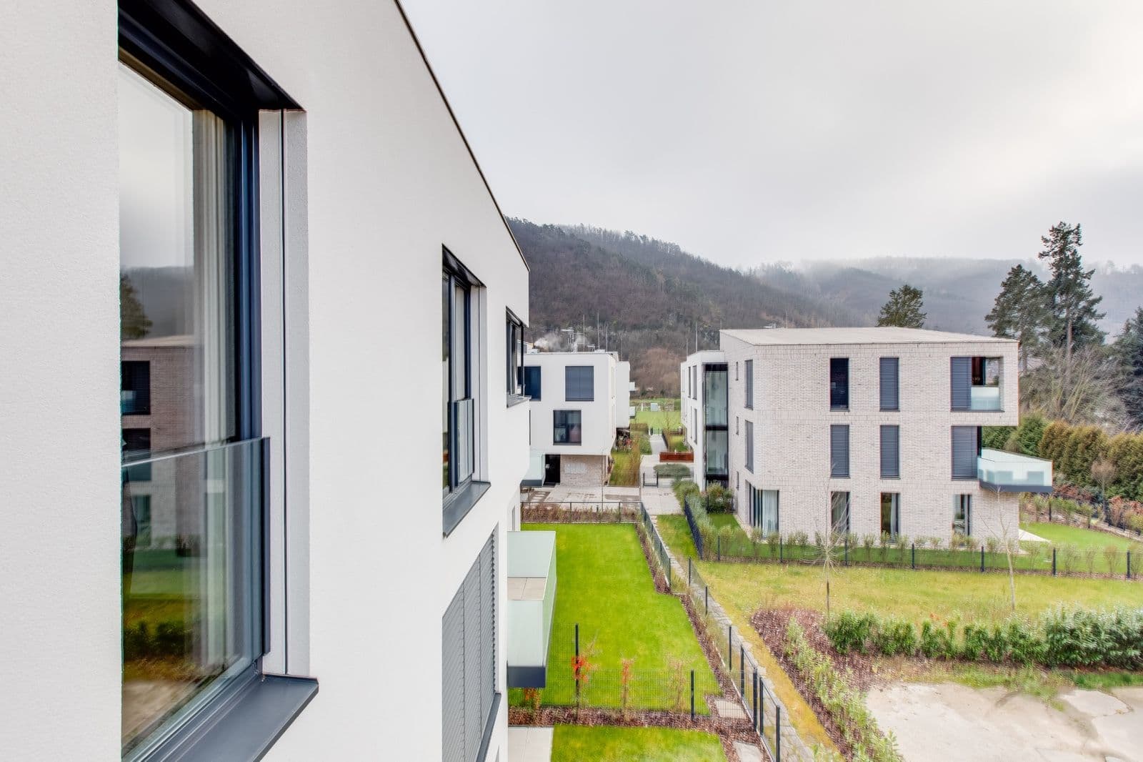 Pronájem bytu 1+kk 34 m², Ke Hřišti, Černošice, Středočeský kraj Pronájem bytu 1+kk 34 m², Ke Hřišti, Černošice, Středočeský kraj