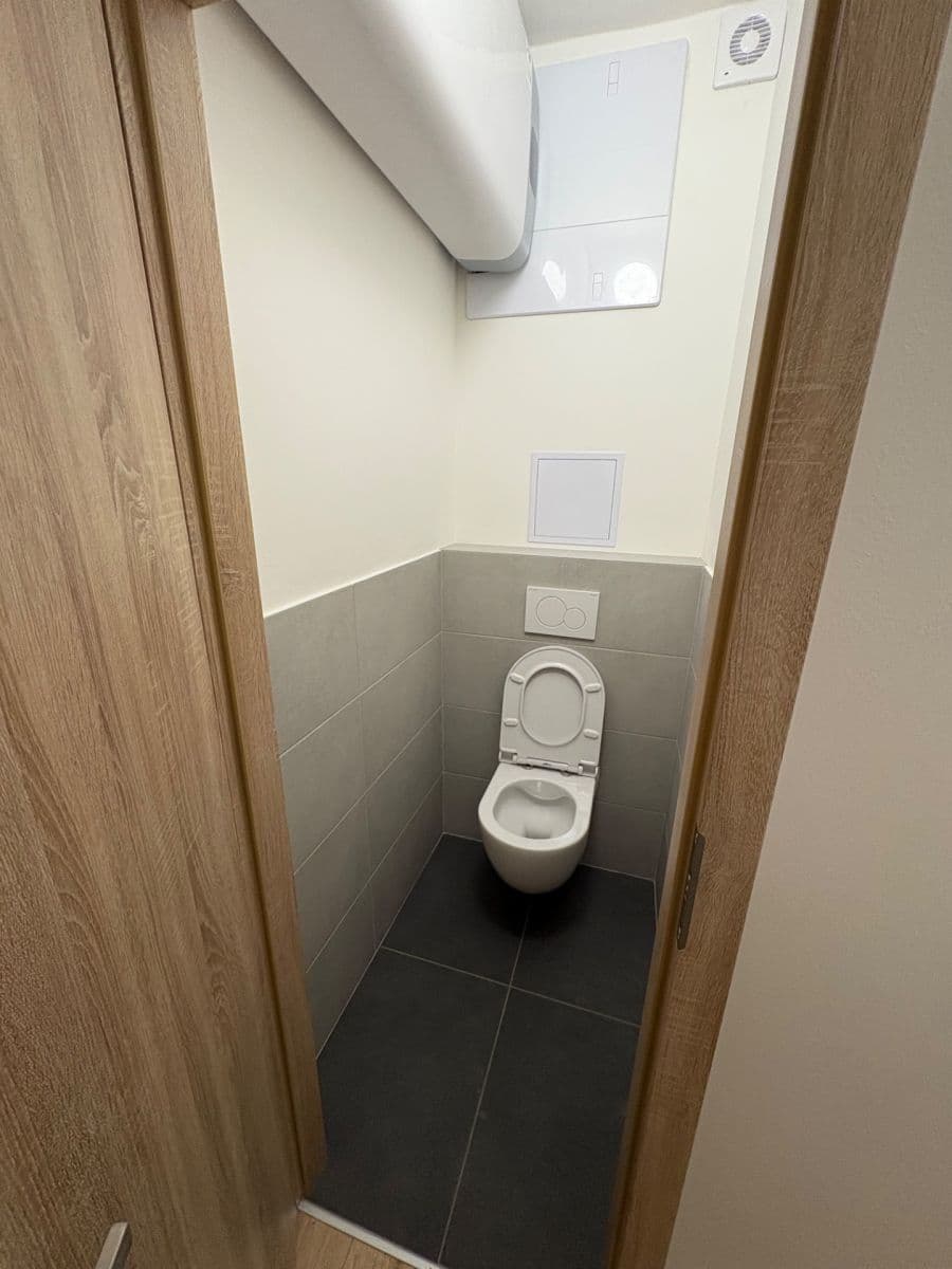 Pronájem bytu 3+1 70 m², Máchova, Bělá pod Bezdězem, Středočeský kraj Pronájem bytu 3+1 70 m², Máchova, Bělá pod Bezdězem, Středočeský kraj