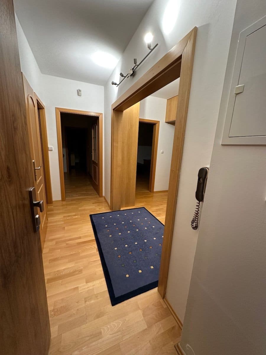 Pronájem bytu 5+1 120 m², Zbudovská, Praha, Praha Pronájem bytu 5+1 120 m², Zbudovská, Praha, Praha