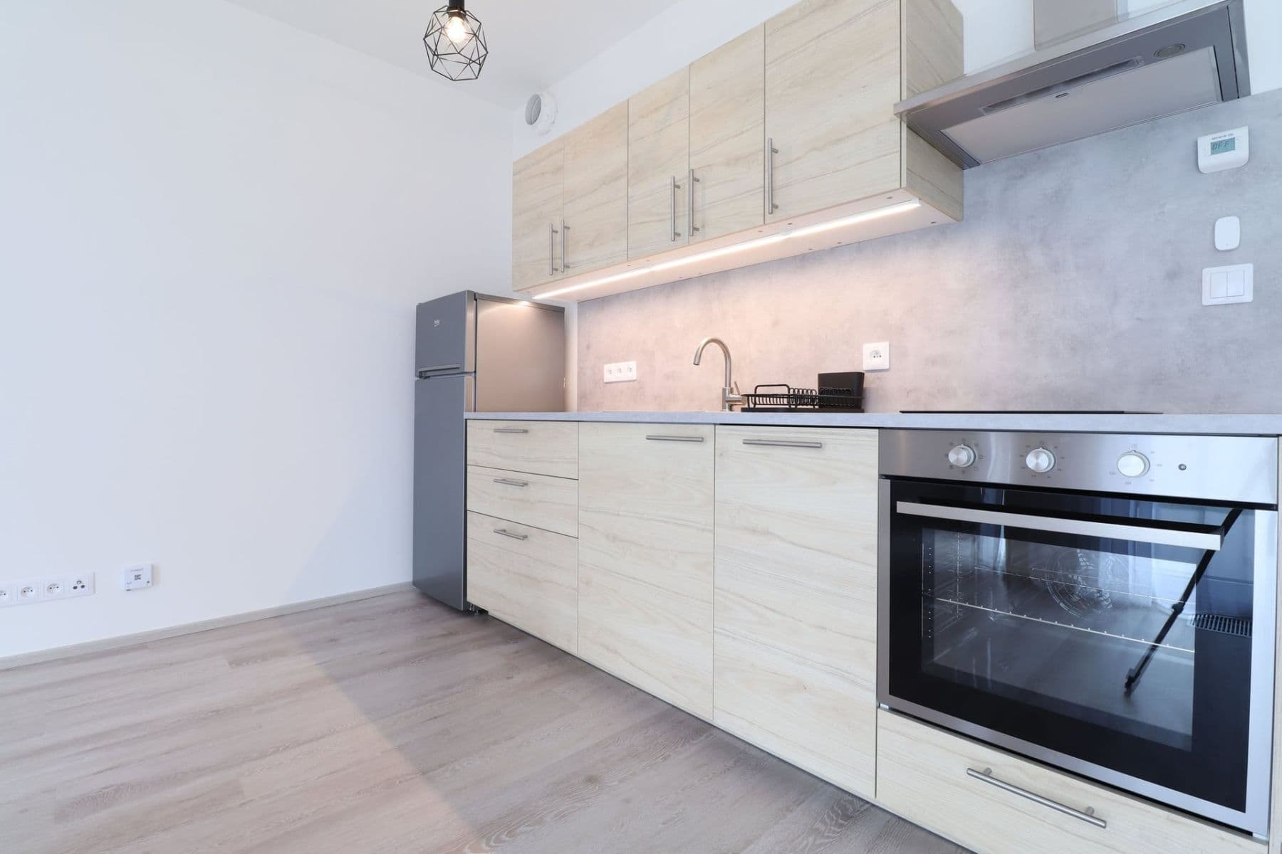 Pronájem bytu 1+kk 29 m², Šternovská, Praha, Praha Pronájem bytu 1+kk 29 m², Šternovská, Praha, Praha