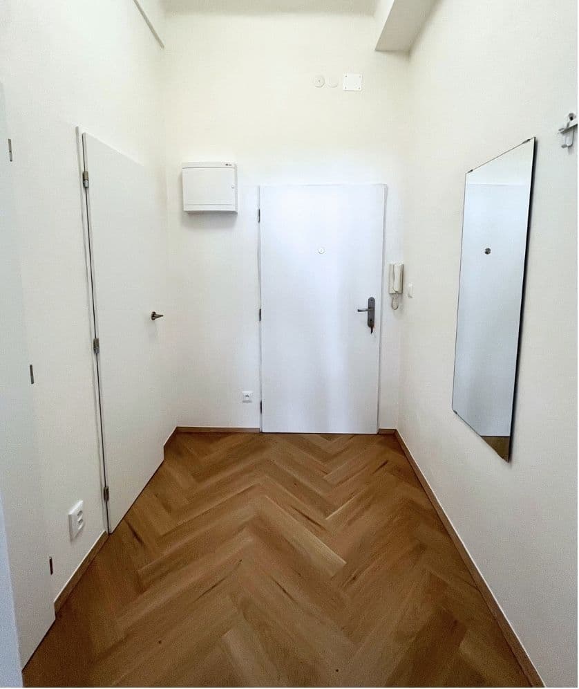 Pronájem bytu 2+kk 41 m², Černokostelecká, Praha, Praha Pronájem bytu 2+kk 41 m², Černokostelecká, Praha, Praha