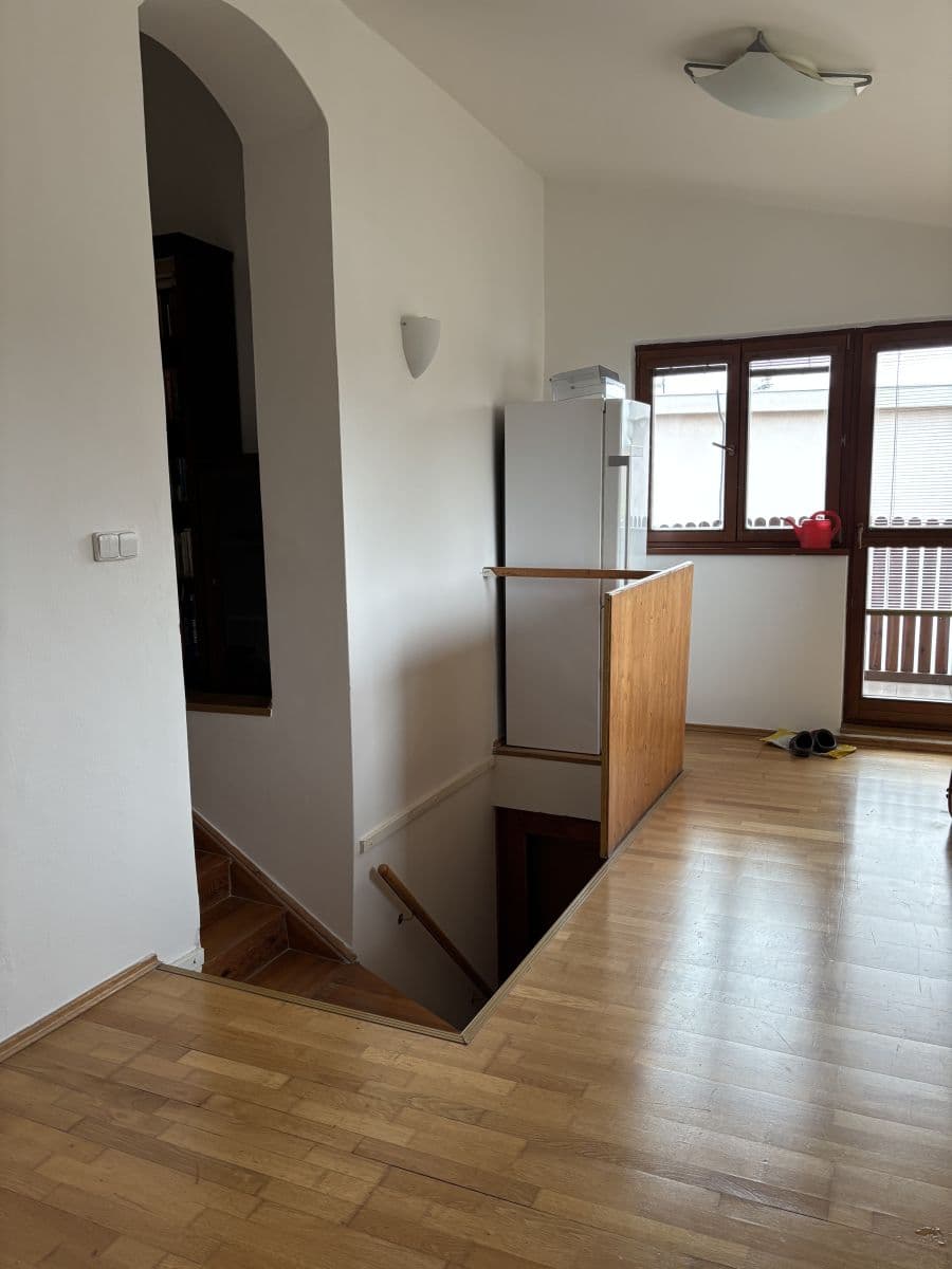 Pronájem bytu 82 m², K Holyni, Praha, Praha Pronájem bytu 82 m², K Holyni, Praha, Praha