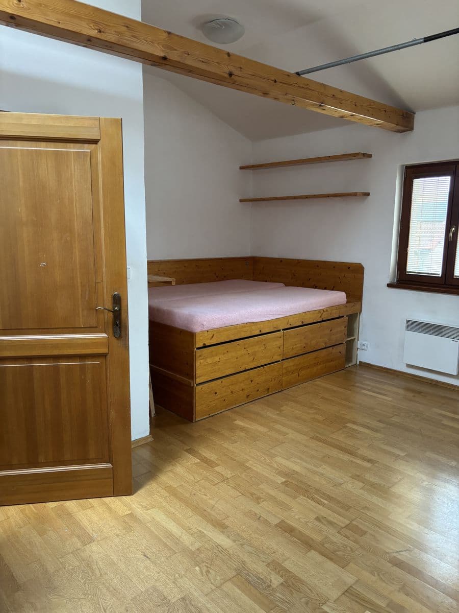 Pronájem bytu 82 m², K Holyni, Praha, Praha Pronájem bytu 82 m², K Holyni, Praha, Praha