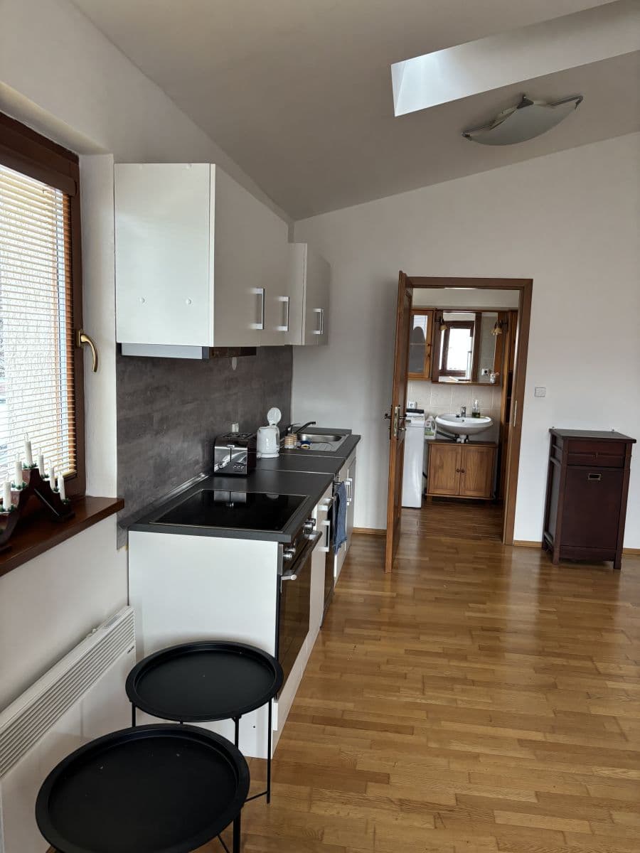 Pronájem bytu 82 m², K Holyni, Praha, Praha Pronájem bytu 82 m², K Holyni, Praha, Praha