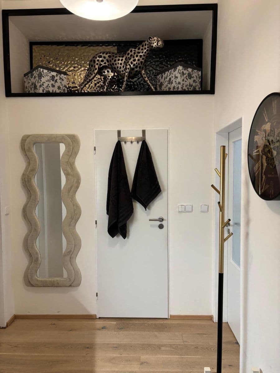 Pronájem bytu 45 m², Šafaříkova, Praha, Praha Pronájem bytu 45 m², Šafaříkova, Praha, Praha