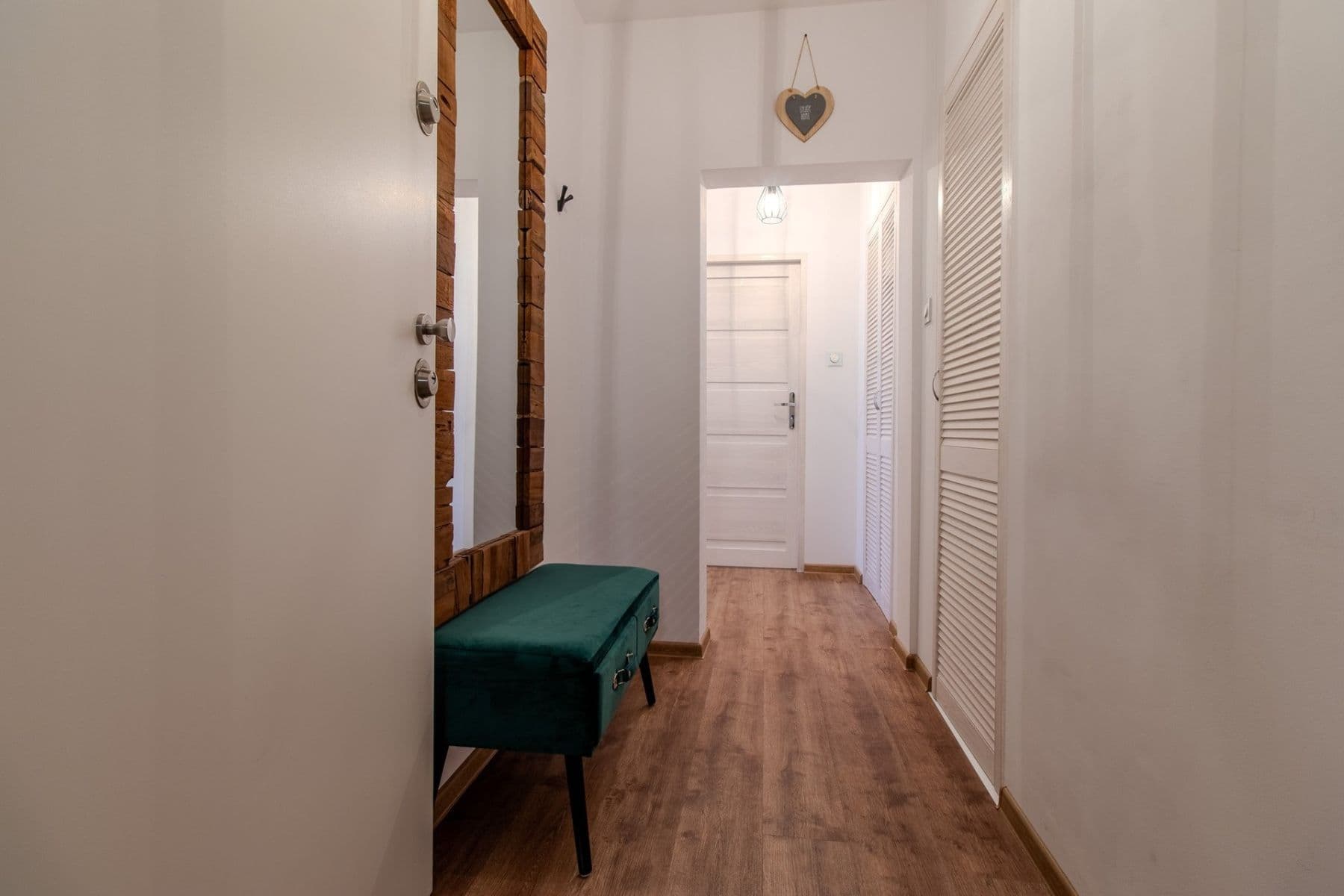 Pronájem bytu 2+1 55 m², Jablonecká, Praha, Praha Pronájem bytu 2+1 55 m², Jablonecká, Praha, Praha