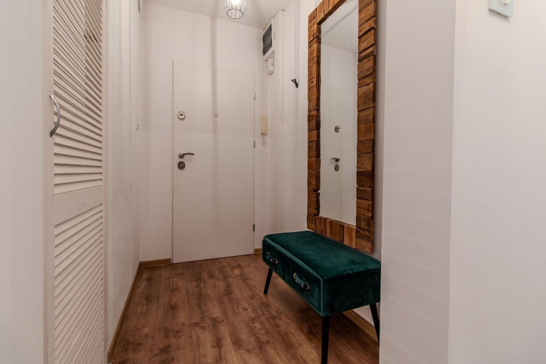 Pronájem bytu 2+1 55 m², Jablonecká, Praha, Praha Pronájem bytu 2+1 55 m², Jablonecká, Praha, Praha