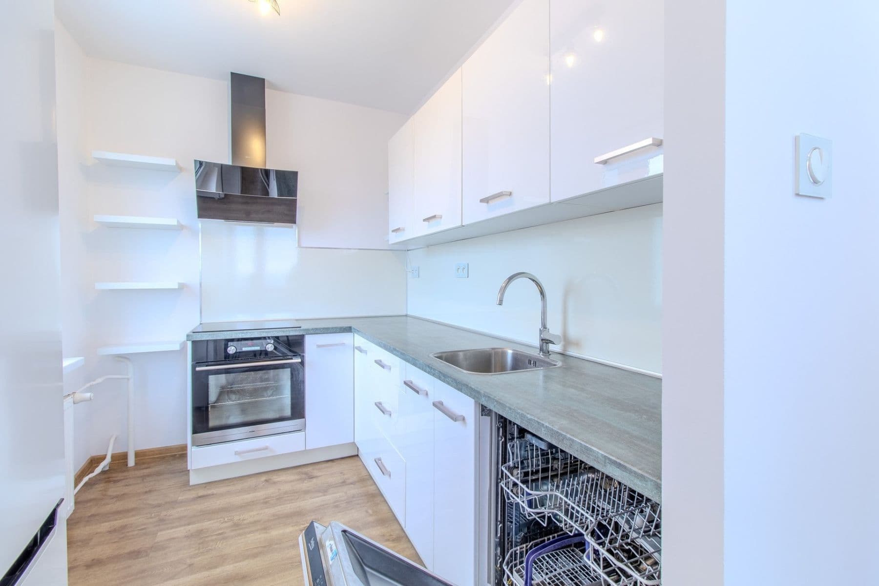 Pronájem bytu 2+1 55 m², Jablonecká, Praha, Praha Pronájem bytu 2+1 55 m², Jablonecká, Praha, Praha