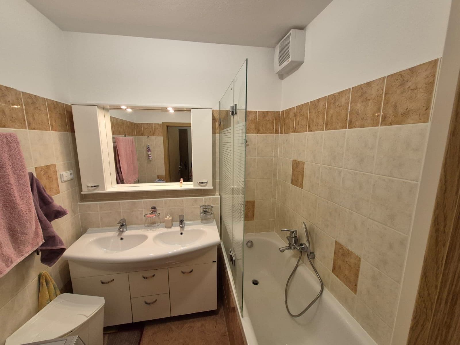 Pronájem bytu 4+kk 118 m², Dusíkova, Brno, Jihomoravský kraj Pronájem bytu 4+kk 118 m², Dusíkova, Brno, Jihomoravský kraj