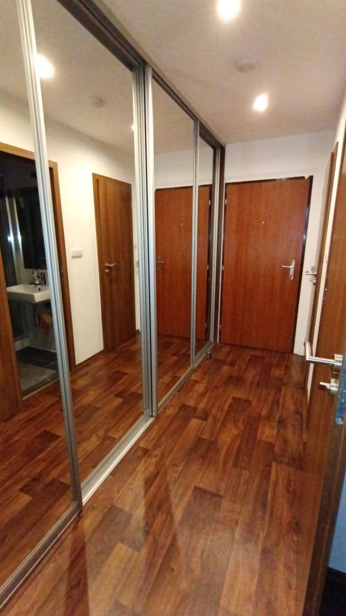 Pronájem bytu 2+kk 44 m², Přímětická, Praha, Praha Pronájem bytu 2+kk 44 m², Přímětická, Praha, Praha