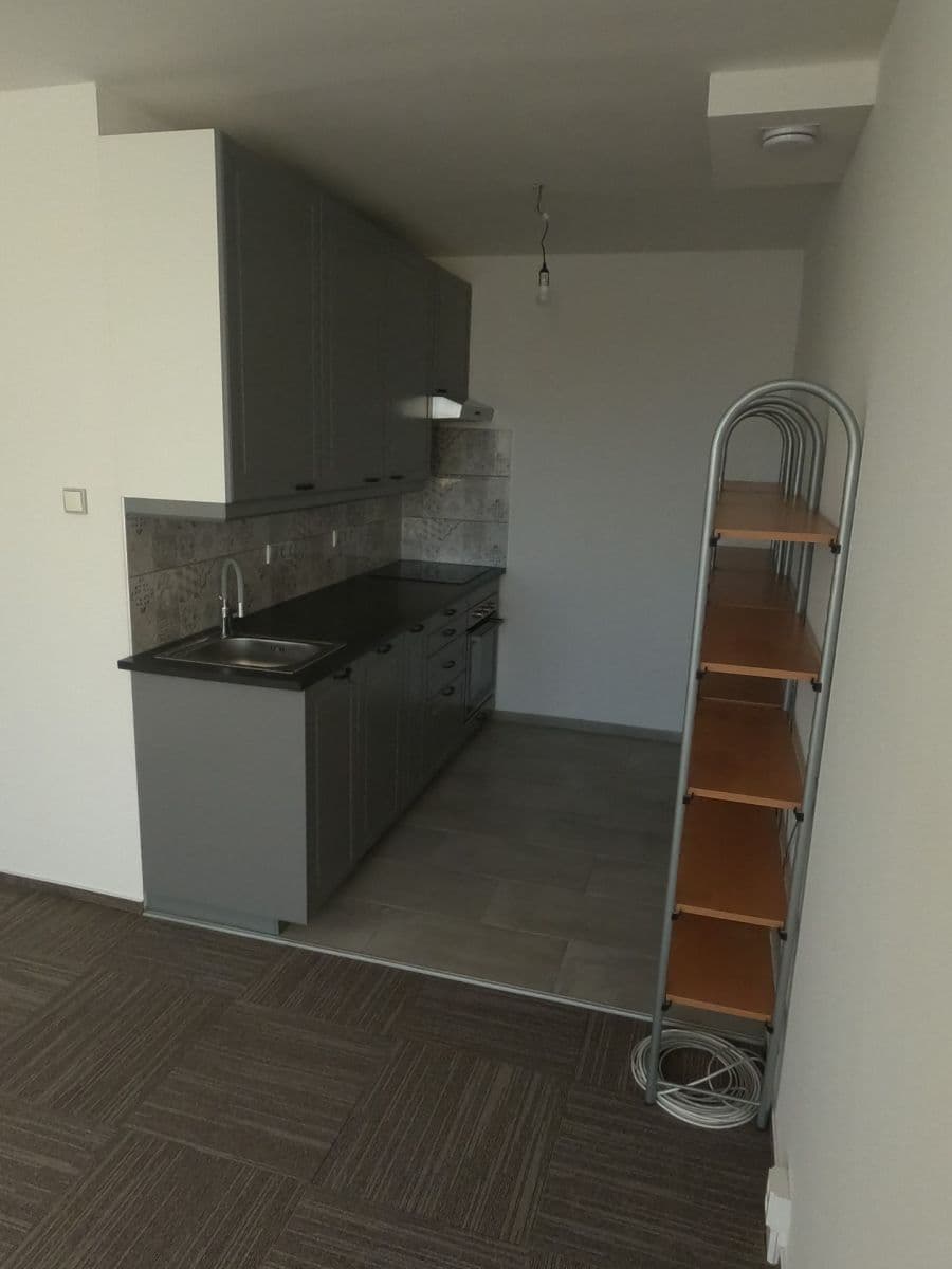 Prodej bytu 2+kk 45 m², V Jezírkách, Praha, Praha Prodej bytu 2+kk 45 m², V Jezírkách, Praha, Praha
