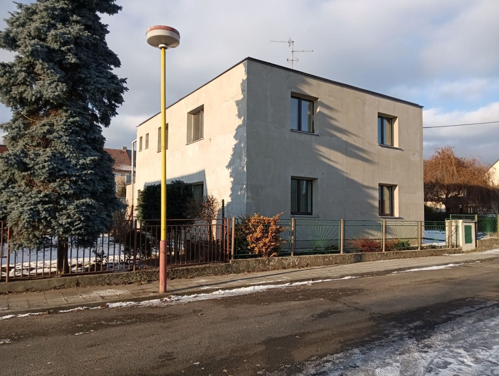 Pronájem domu 190 m², pozemek 612 m², Karla Čapka, Lom, Ústecký kraj Pronájem domu 190 m², pozemek 612 m², Karla Čapka, Lom, Ústecký kraj