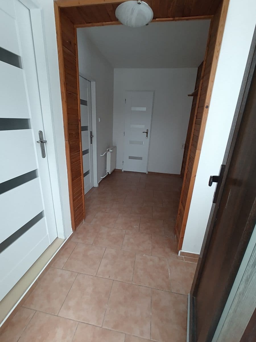 Pronájem domu 190 m², pozemek 612 m², Karla Čapka, Lom, Ústecký kraj Pronájem domu 190 m², pozemek 612 m², Karla Čapka, Lom, Ústecký kraj