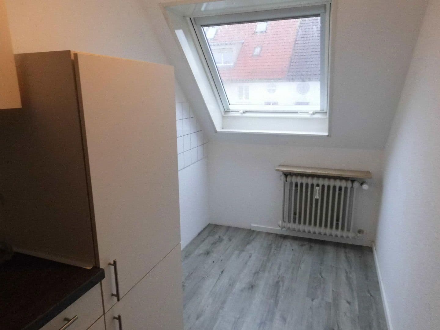 Pronájem bytu 2+1 50 m², Stuttgart, Bádensko-Württembersko Pronájem bytu 2+1 50 m², Stuttgart, Bádensko-Württembersko