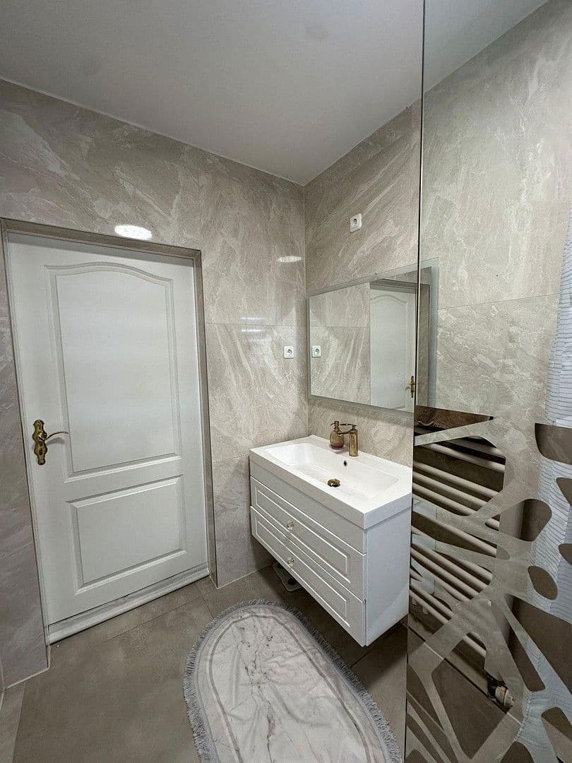 Prodej bytu 3+1 103 m², Frankfurt am Main, Hessen Prodej bytu 3+1 103 m², Frankfurt am Main, Hessen