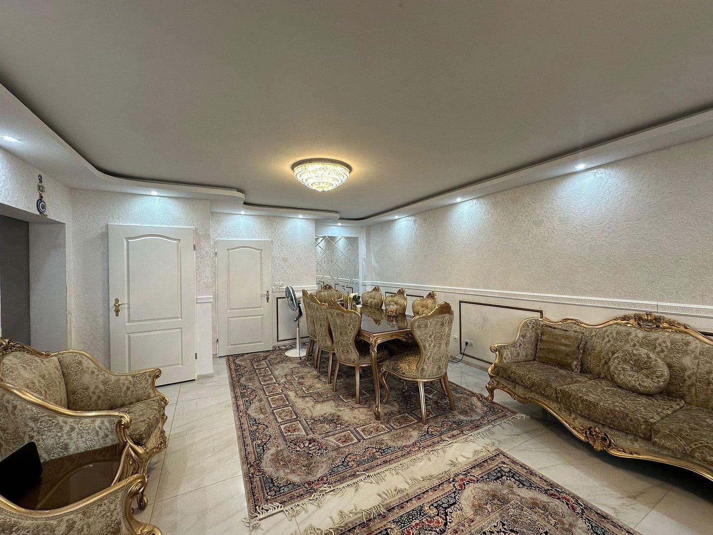 Prodej bytu 3+1 103 m², Frankfurt am Main, Hessen Prodej bytu 3+1 103 m², Frankfurt am Main, Hessen