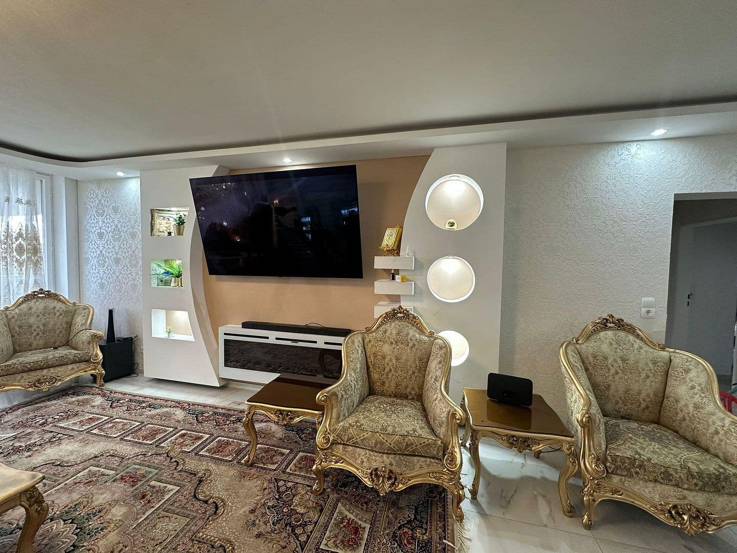 Prodej bytu 3+1 103 m², Frankfurt am Main, Hessen Prodej bytu 3+1 103 m², Frankfurt am Main, Hessen