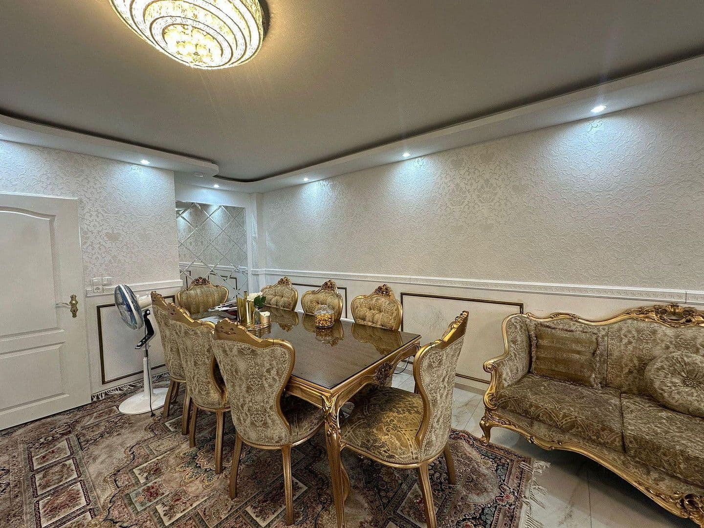 Prodej bytu 3+1 103 m², Frankfurt am Main, Hessen Prodej bytu 3+1 103 m², Frankfurt am Main, Hessen