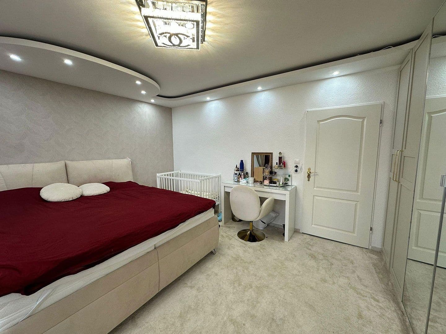 Prodej bytu 3+1 103 m², Frankfurt am Main, Hessen Prodej bytu 3+1 103 m², Frankfurt am Main, Hessen