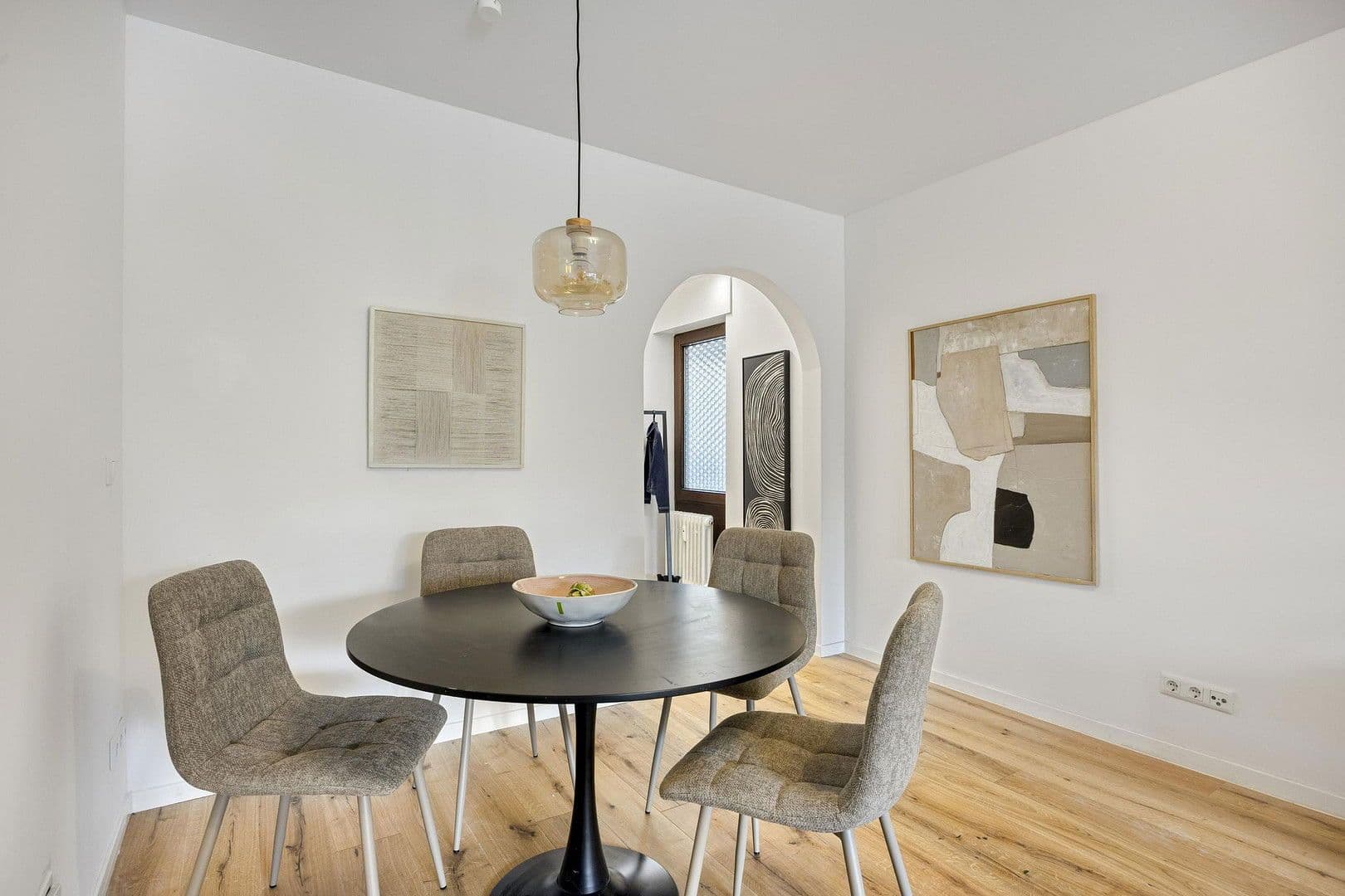 Prodej bytu 3+1 84 m², Meerbusch, Severní Porýní-Vestfálsko Prodej bytu 3+1 84 m², Meerbusch, Severní Porýní-Vestfálsko