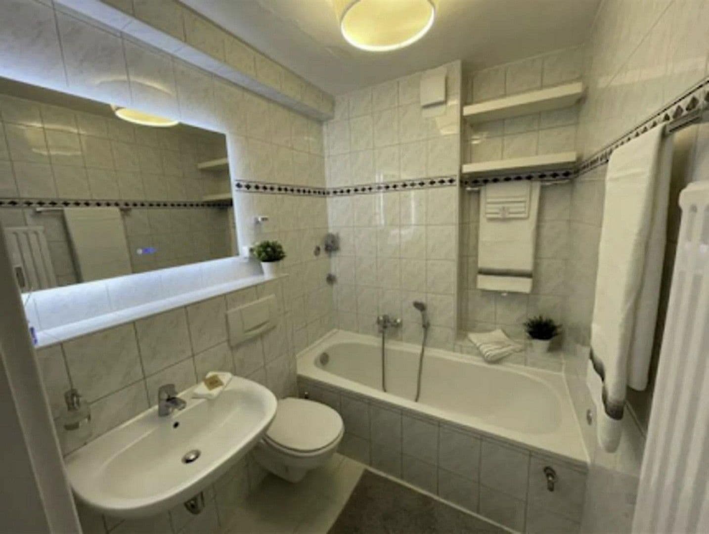 Pronájem bytu 2+1 57 m², München, Bavorsko Pronájem bytu 2+1 57 m², München, Bavorsko