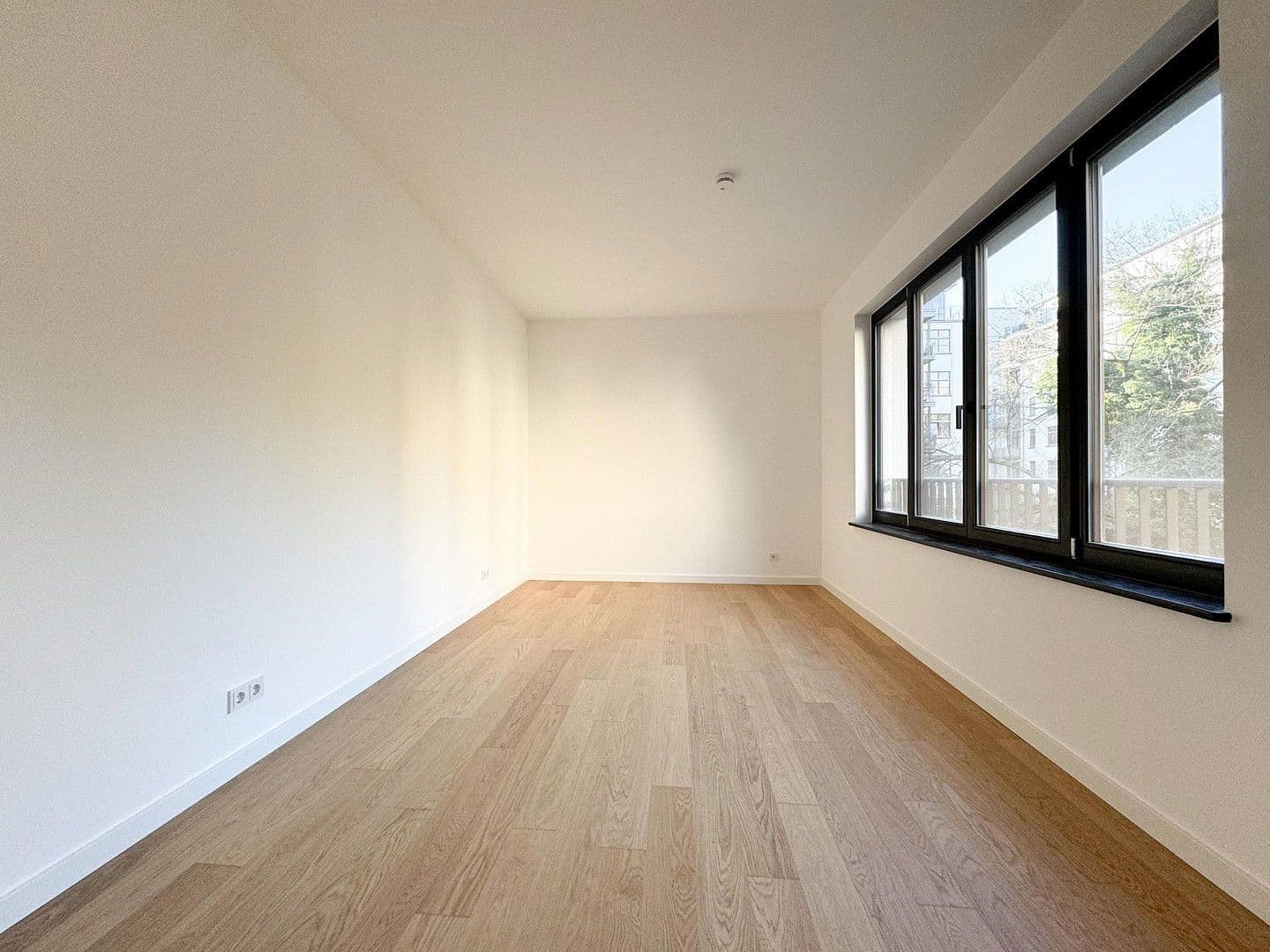 Prodej bytu 3+1 80 m², Berlin, Berlín Prodej bytu 3+1 80 m², Berlin, Berlín