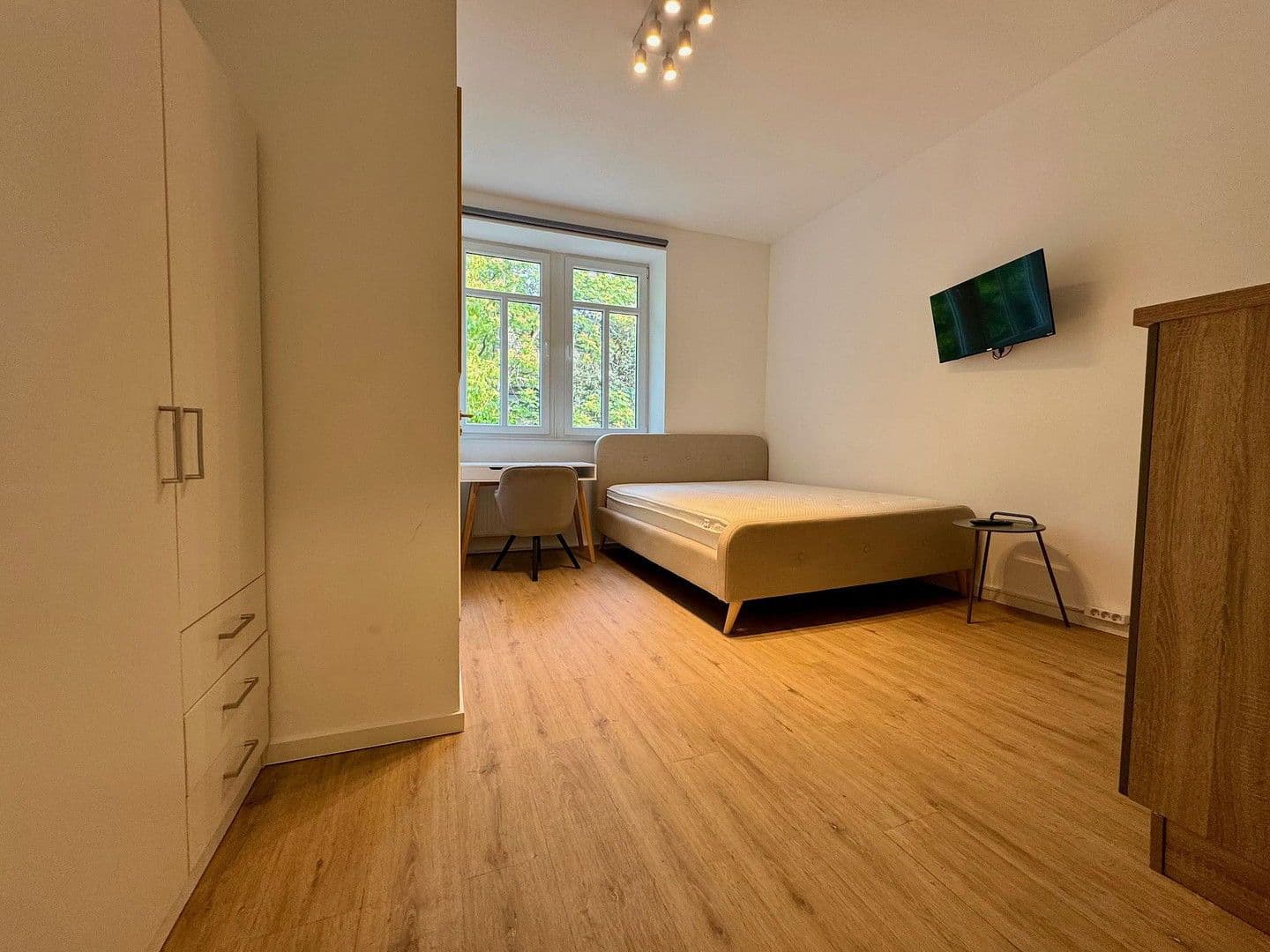 Pronájem bytu 1+1 25 m², Badener Str. 34, Karlsruhe, Bádensko-Württembersko Pronájem bytu 1+1 25 m², Badener Str. 34, Karlsruhe, Bádensko-Württembersko