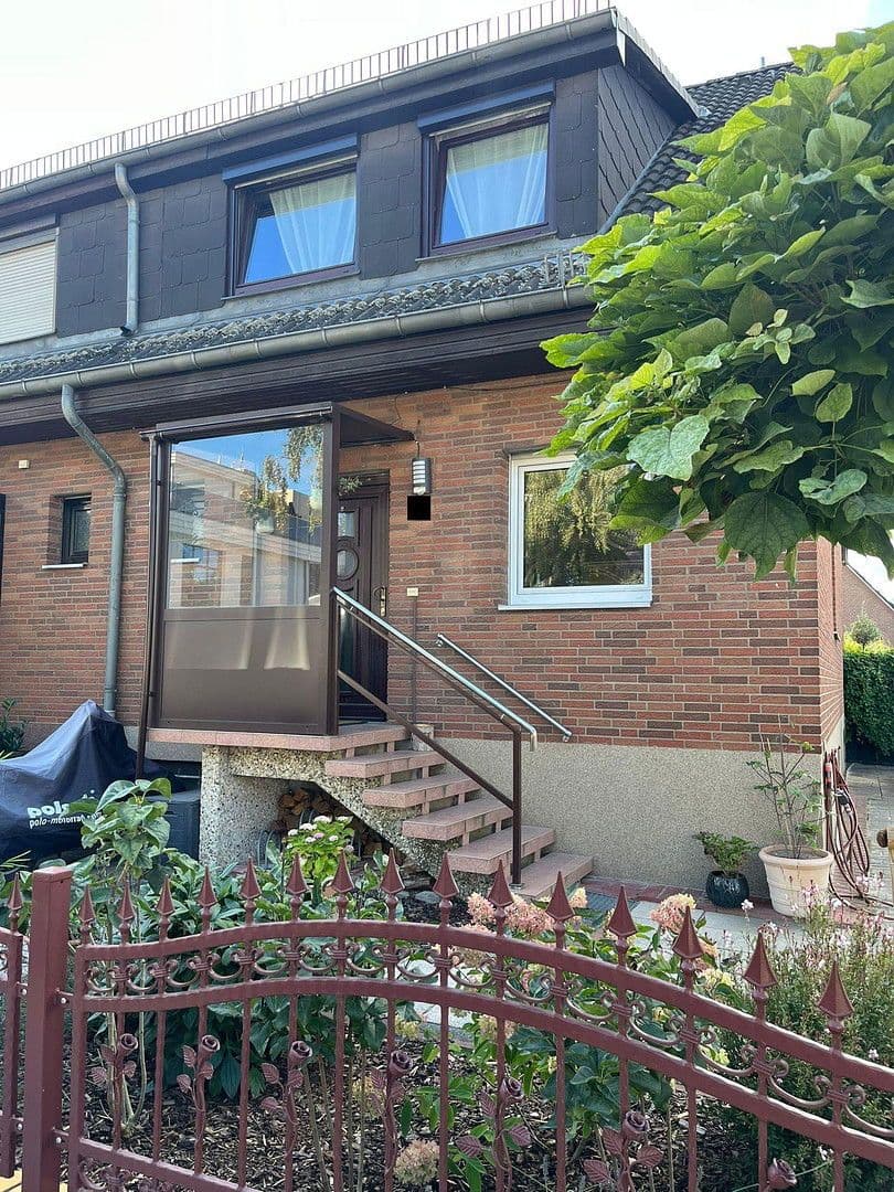 Prodej domu 120 m², pozemek 380 m², Berlin, Berlín Prodej domu 120 m², pozemek 380 m², Berlin, Berlín