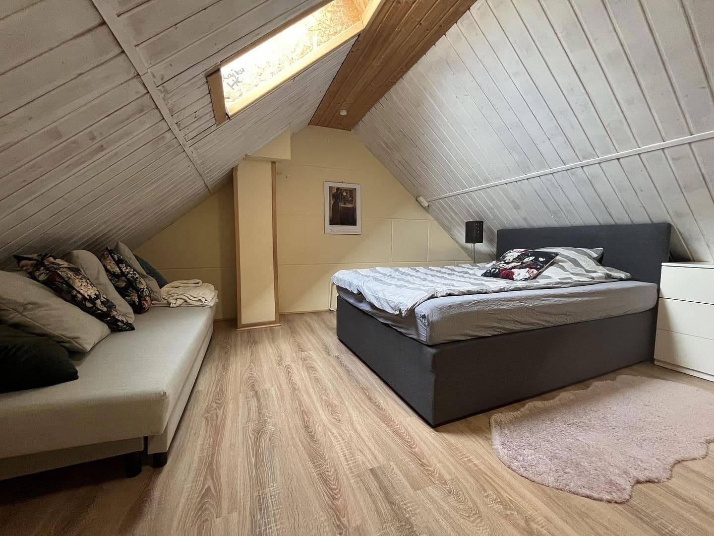 Prodej domu 120 m², pozemek 380 m², Berlin, Berlín Prodej domu 120 m², pozemek 380 m², Berlin, Berlín