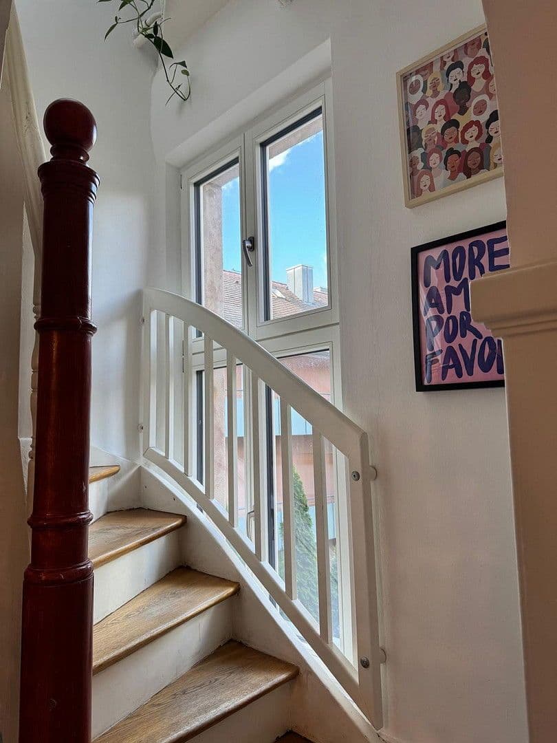 Pronájem bytu 6+1 254 m², Nürnberg, Bavorsko Pronájem bytu 6+1 254 m², Nürnberg, Bavorsko