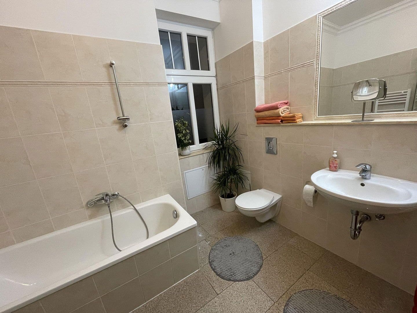 Pronájem bytu 3+1 77 m², Berlin, Berlín Pronájem bytu 3+1 77 m², Berlin, Berlín