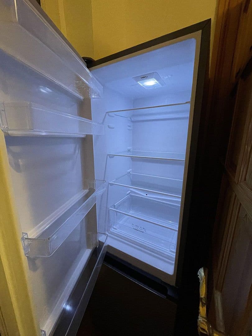 Pronájem bytu 3+1 77 m², Berlin, Berlín Pronájem bytu 3+1 77 m², Berlin, Berlín