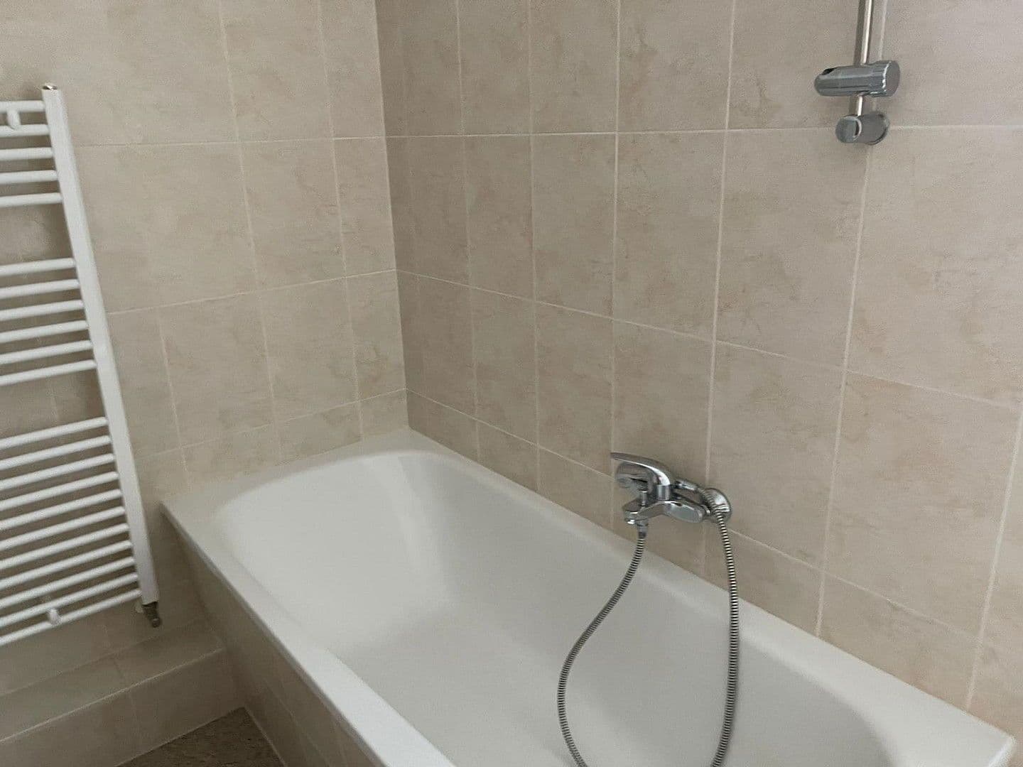 Pronájem bytu 3+1 77 m², Berlin, Berlín Pronájem bytu 3+1 77 m², Berlin, Berlín