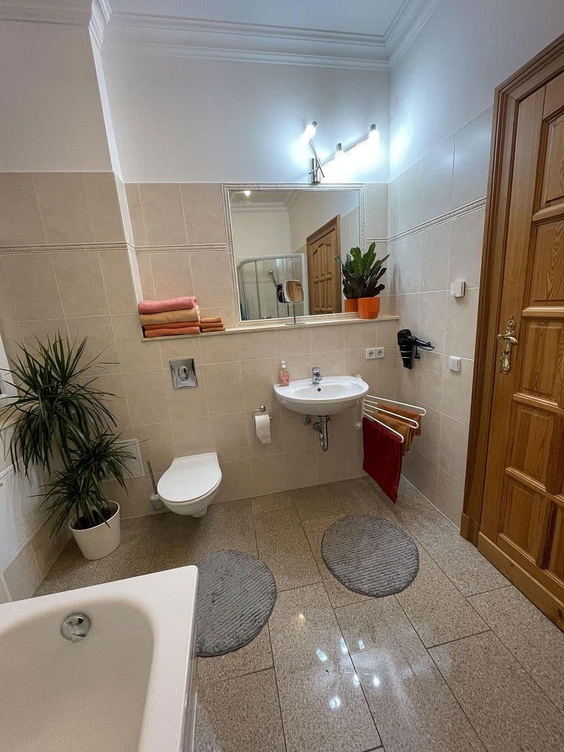 Pronájem bytu 3+1 77 m², Berlin, Berlín Pronájem bytu 3+1 77 m², Berlin, Berlín