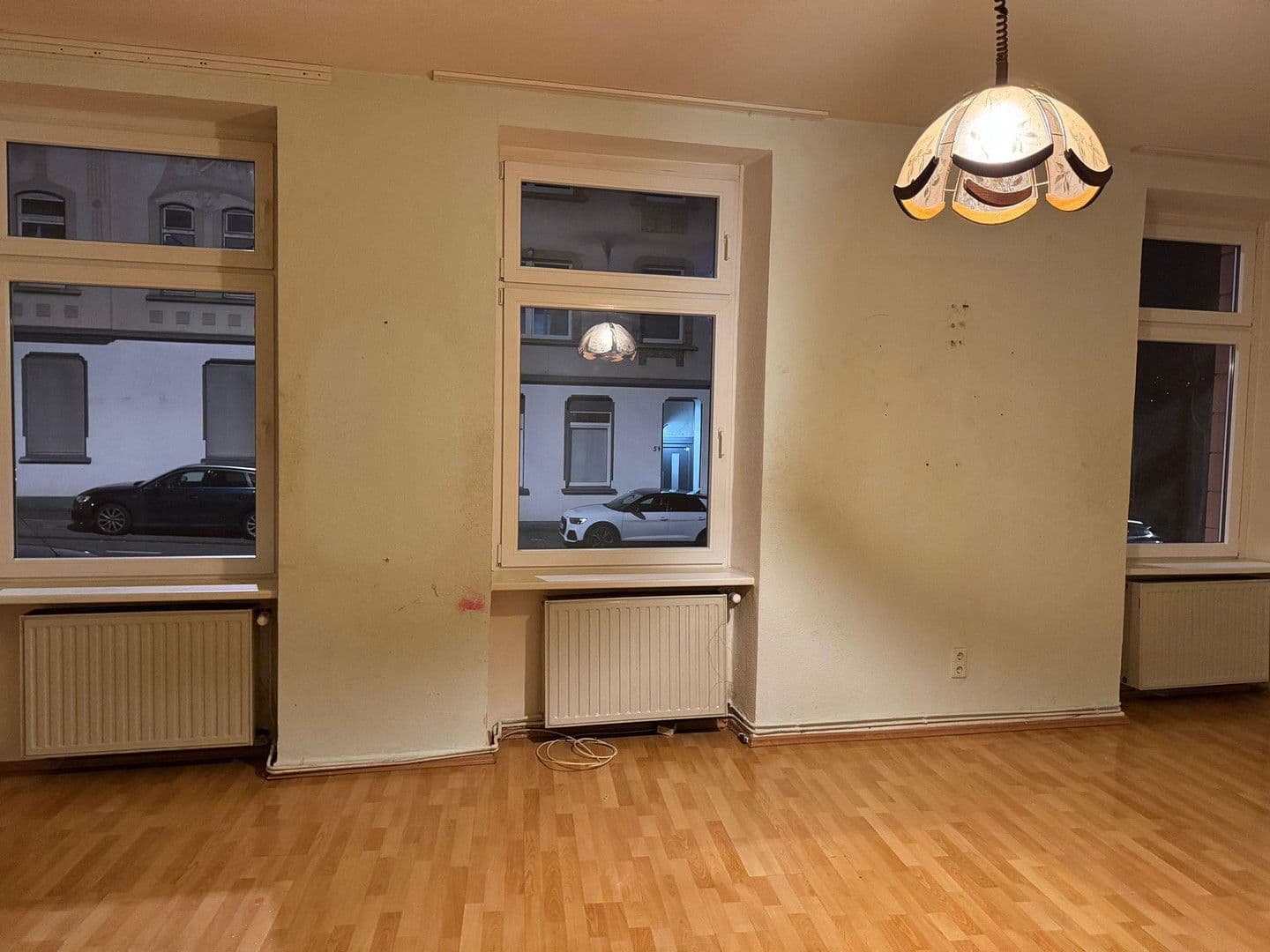 Pronájem bytu 3+kk 83 m², Langerfelder Straße 47, Wuppertal, Severní Porýní-Vestfálsko Pronájem bytu 3+kk 83 m², Langerfelder Straße 47, Wuppertal, Severní Porýní-Vestfálsko
