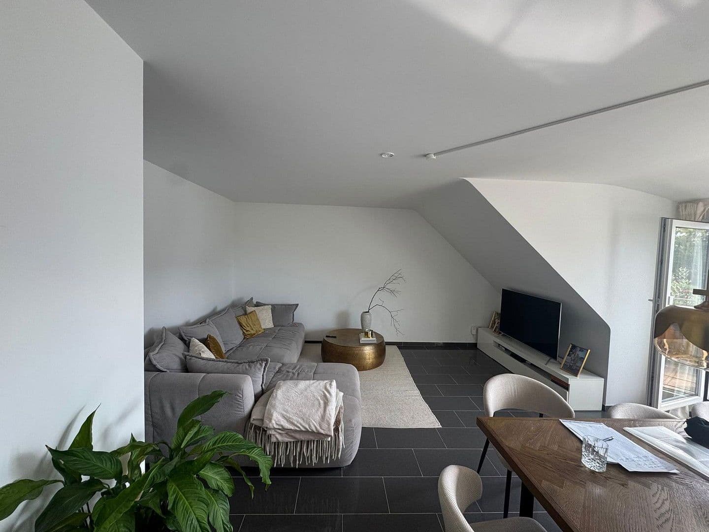 Prodej bytu 3+1 73 m², An der Rheinbahn 17, Meerbusch, Severní Porýní-Vestfálsko Prodej bytu 3+1 73 m², An der Rheinbahn 17, Meerbusch, Severní Porýní-Vestfálsko