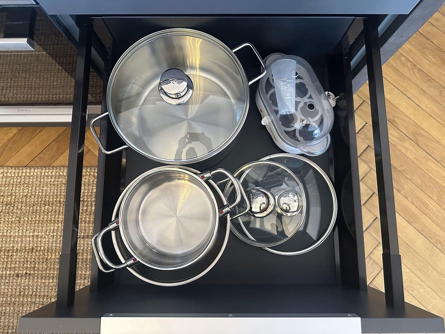 Pronájem bytu 3+1 93 m², Sophie-Charlotten-Str. 49, Berlin, Berlín Pronájem bytu 3+1 93 m², Sophie-Charlotten-Str. 49, Berlin, Berlín