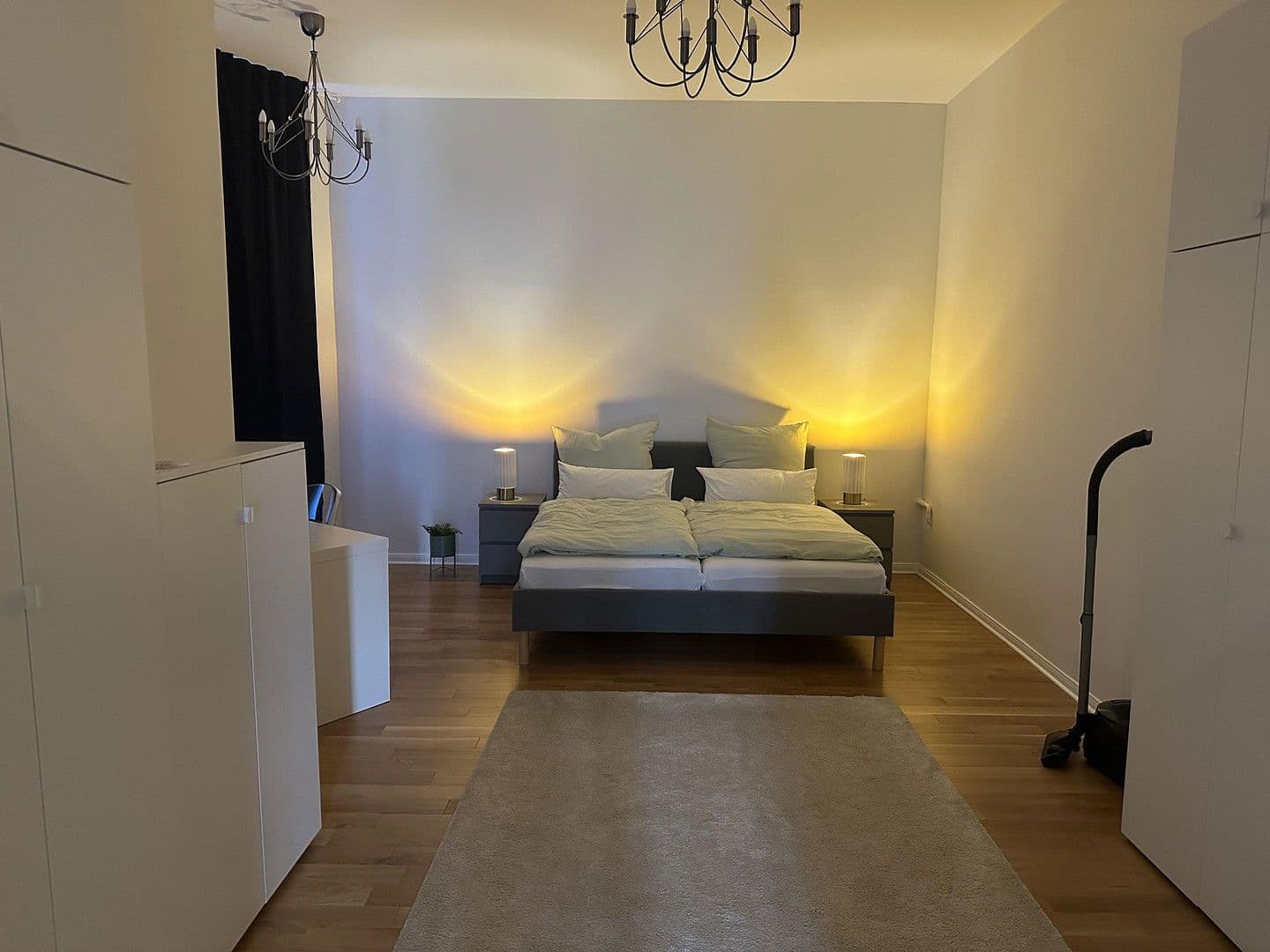 Pronájem bytu 3+1 93 m², Sophie-Charlotten-Str. 49, Berlin, Berlín Pronájem bytu 3+1 93 m², Sophie-Charlotten-Str. 49, Berlin, Berlín