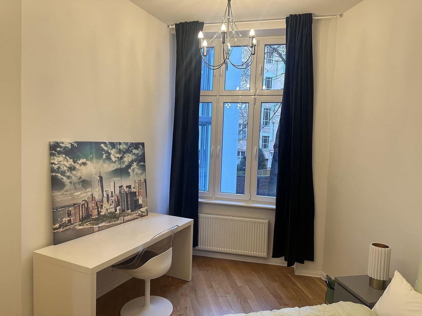 Pronájem bytu 3+1 93 m², Sophie-Charlotten-Str. 49, Berlin, Berlín Pronájem bytu 3+1 93 m², Sophie-Charlotten-Str. 49, Berlin, Berlín