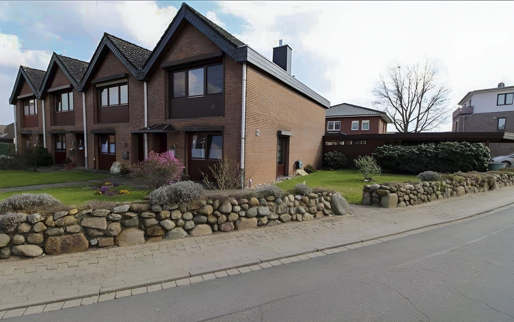 Prodej domu 126 m², pozemek 365 m², Seevetal, Dolní Sasko Prodej domu 126 m², pozemek 365 m², Seevetal, Dolní Sasko