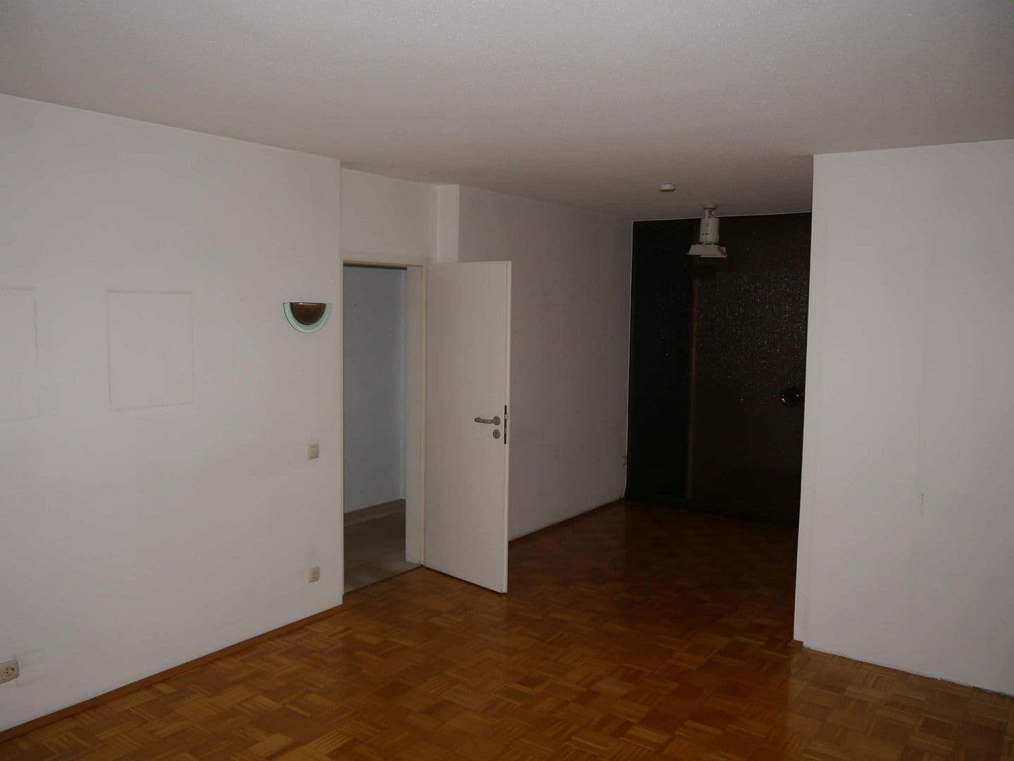 Prodej bytu 3+1 95 m², Mülheim an der Ruhr, Severní Porýní-Vestfálsko Prodej bytu 3+1 95 m², Mülheim an der Ruhr, Severní Porýní-Vestfálsko