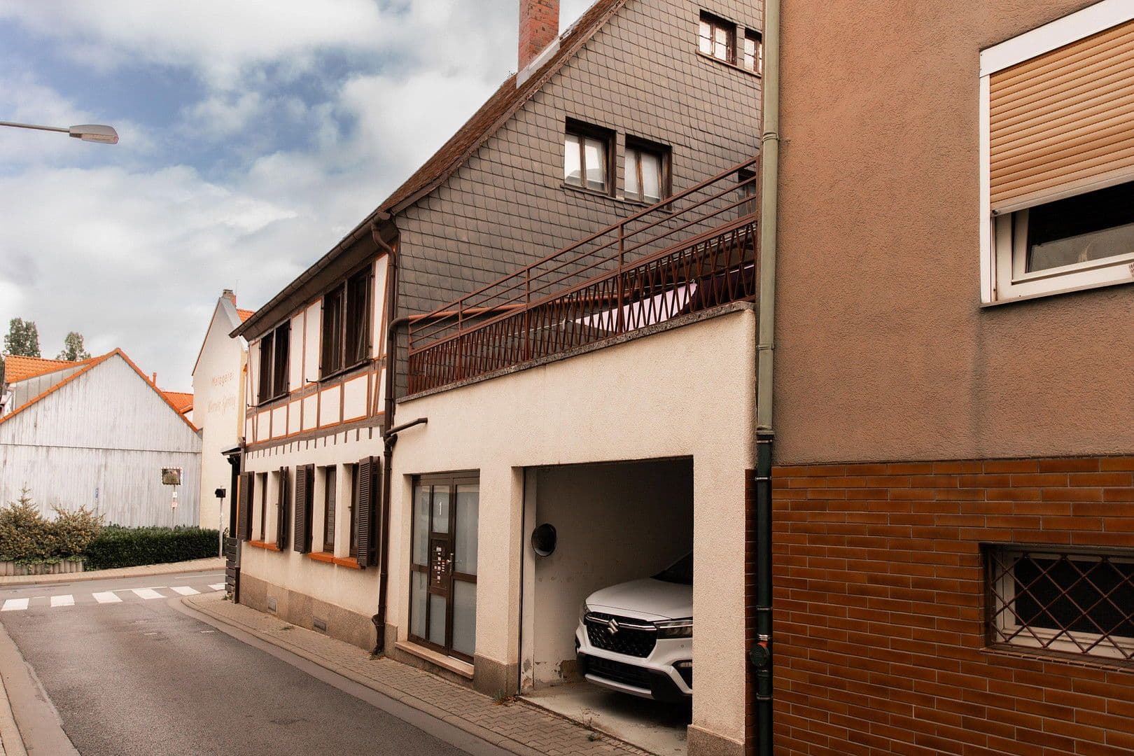 Prodej domu 386 m², pozemek 208 m², Röhrborngasse 1, Bergen-Enkheim, Hessen Prodej domu 386 m², pozemek 208 m², Röhrborngasse 1, Bergen-Enkheim, Hessen
