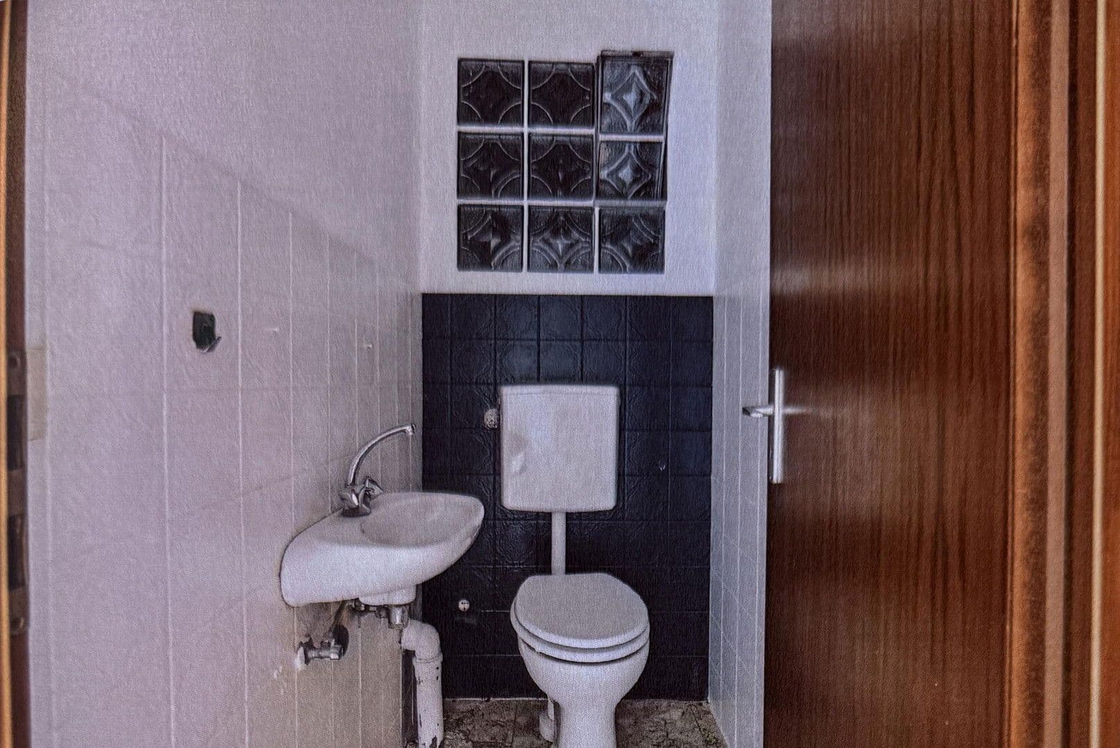 Prodej domu 248 m², pozemek 477 m², Bernsfelder Straße 24, Grünberg, Hessen Prodej domu 248 m², pozemek 477 m², Bernsfelder Straße 24, Grünberg, Hessen