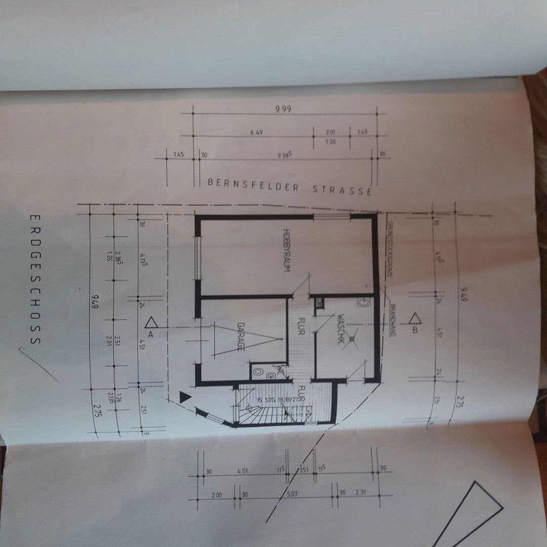 Prodej domu 248 m², pozemek 477 m², Bernsfelder Straße 24, Grünberg, Hessen Prodej domu 248 m², pozemek 477 m², Bernsfelder Straße 24, Grünberg, Hessen