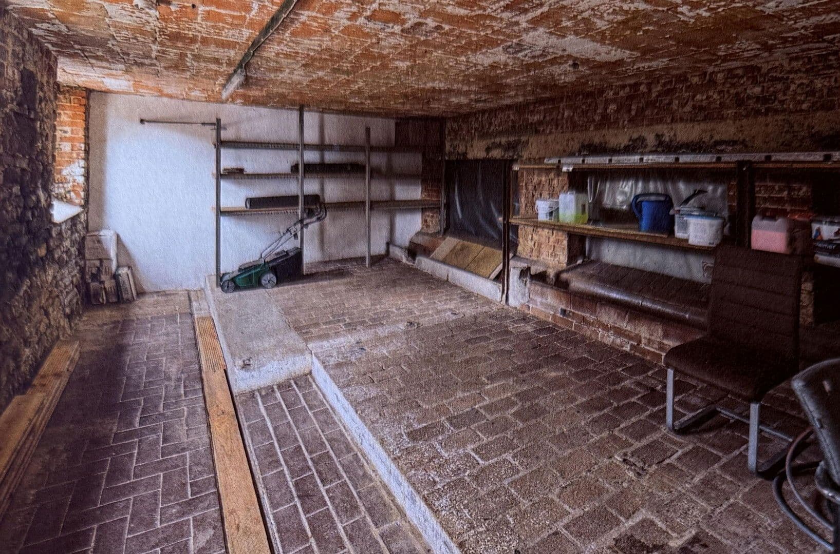 Prodej domu 248 m², pozemek 477 m², Bernsfelder Straße 24, Grünberg, Hessen Prodej domu 248 m², pozemek 477 m², Bernsfelder Straße 24, Grünberg, Hessen