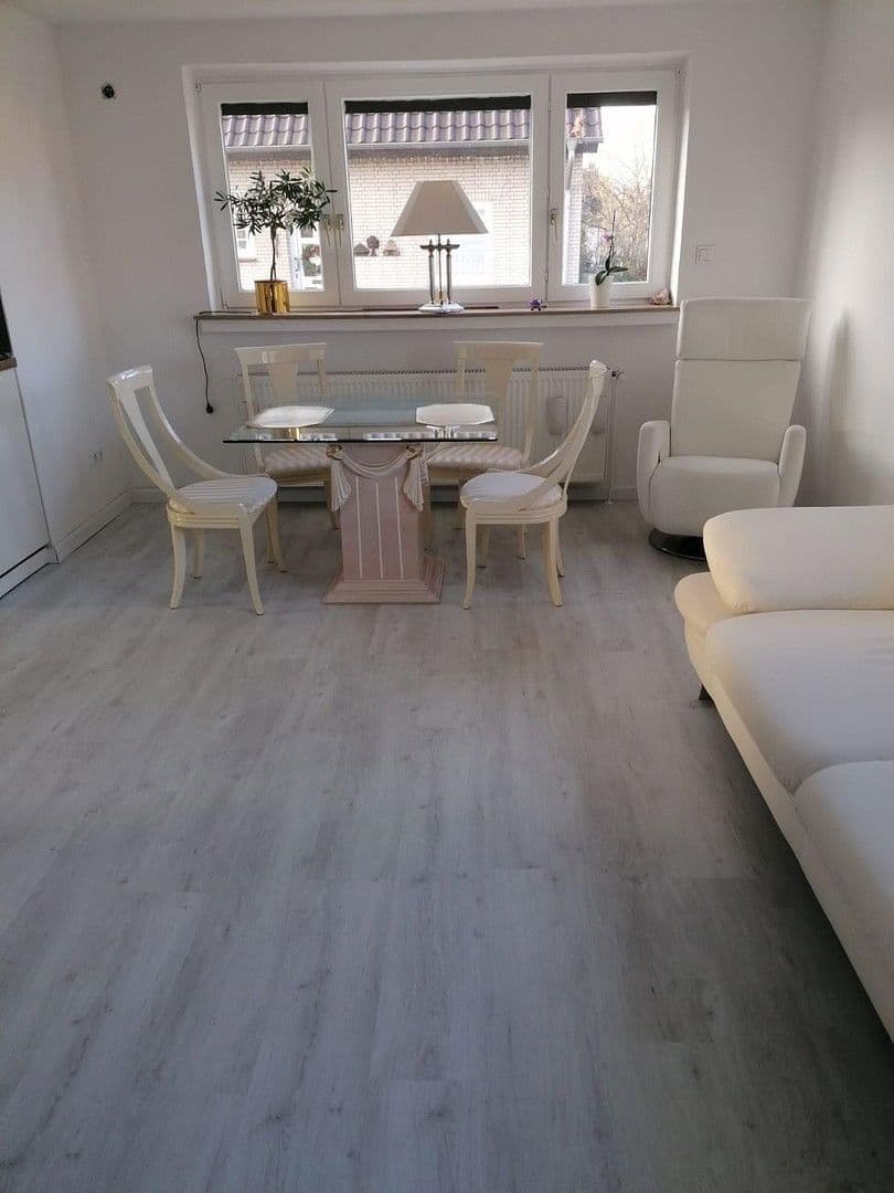 Prodej domu 122 m², pozemek 826 m², Bremen, Bremen Prodej domu 122 m², pozemek 826 m², Bremen, Bremen