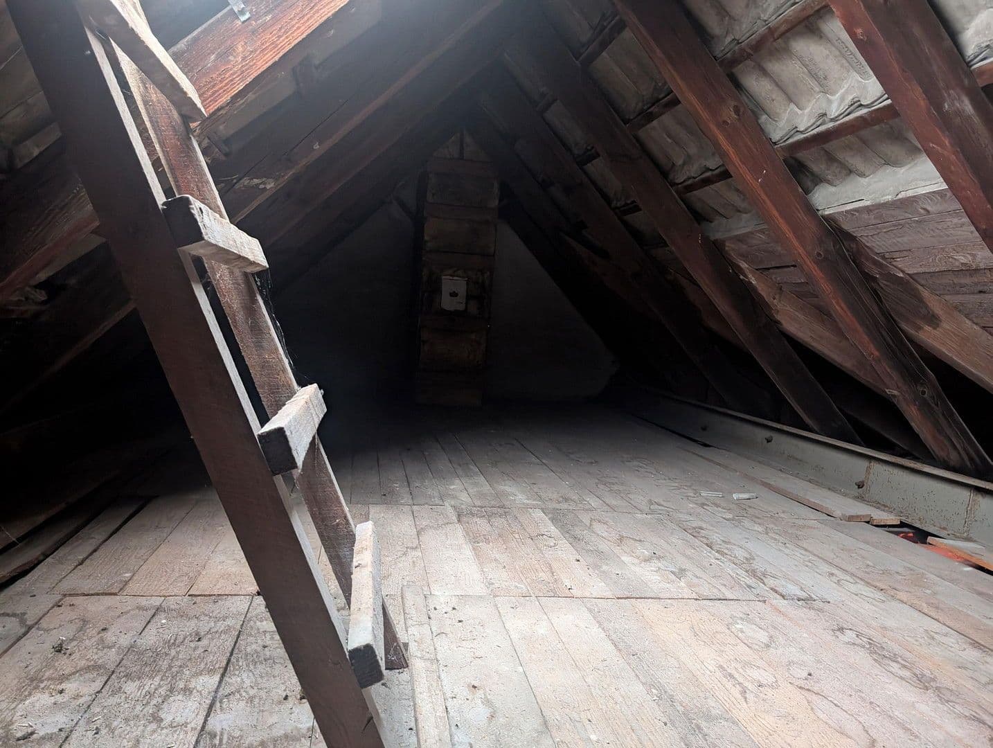 Prodej domu 122 m², pozemek 826 m², Bremen, Bremen Prodej domu 122 m², pozemek 826 m², Bremen, Bremen